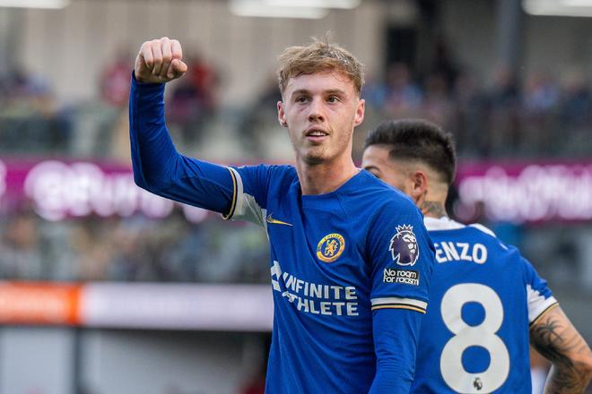 环球足球奖年度最佳教练候选：恩里克、斯洛特、弗里克在列（恩里克、斯洛特、弗里克入围环球足球奖年度最佳教练）