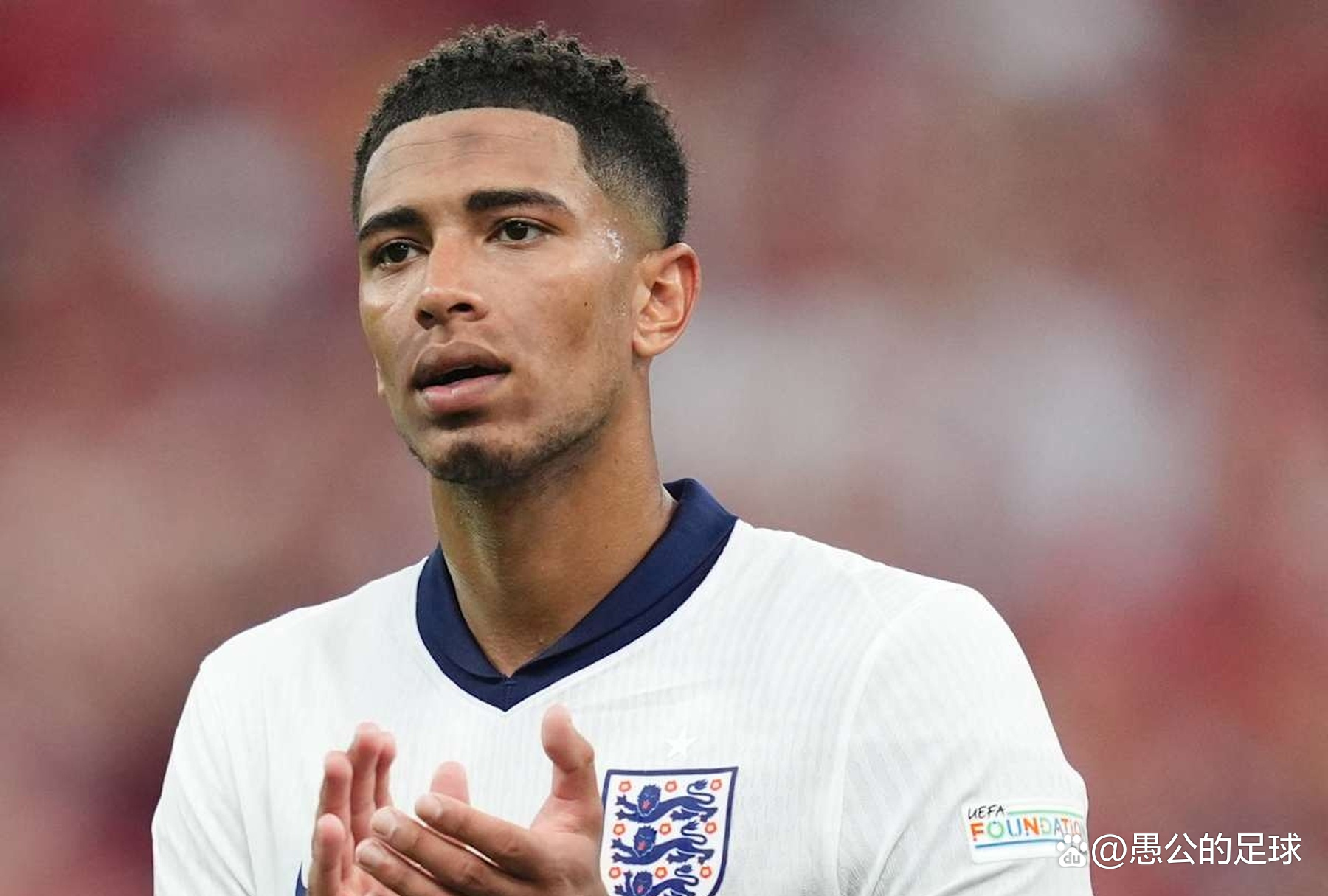 舍甫琴科：我喜欢这支米兰的热情；莱奥能在我那时的米兰踢球（舍甫琴科：如今的米兰激情四溢；莱奥放到我那支球队也能立足）